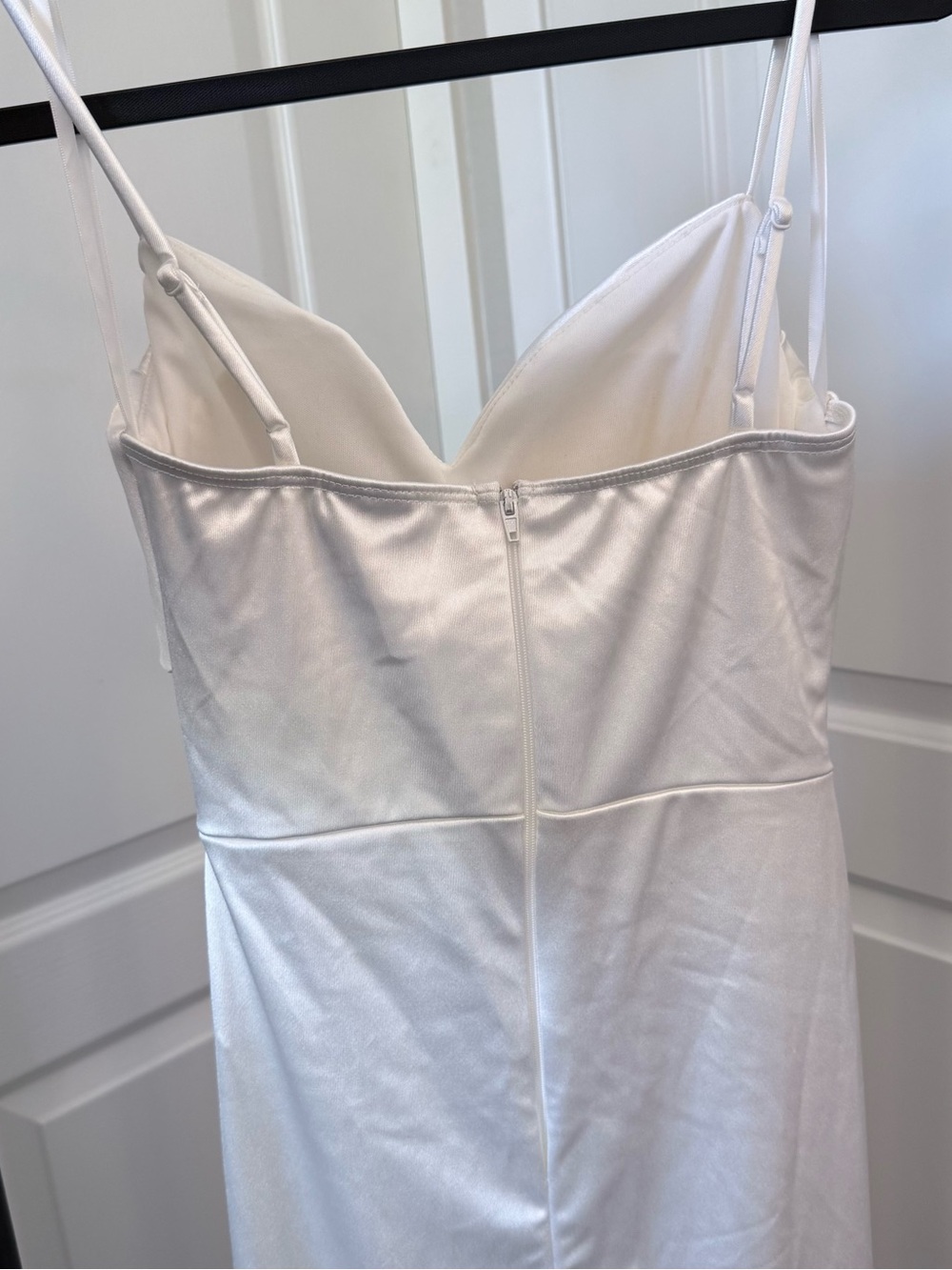 NWT Windsor Seona White Satin Dress - Picture 4 of 7